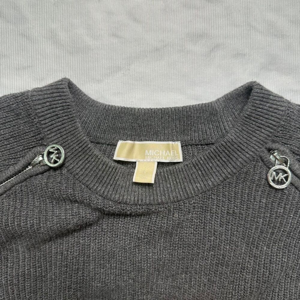 Michael Kors MK Women’s Large Knitted Grey Sweater Double Silver Metal Zip